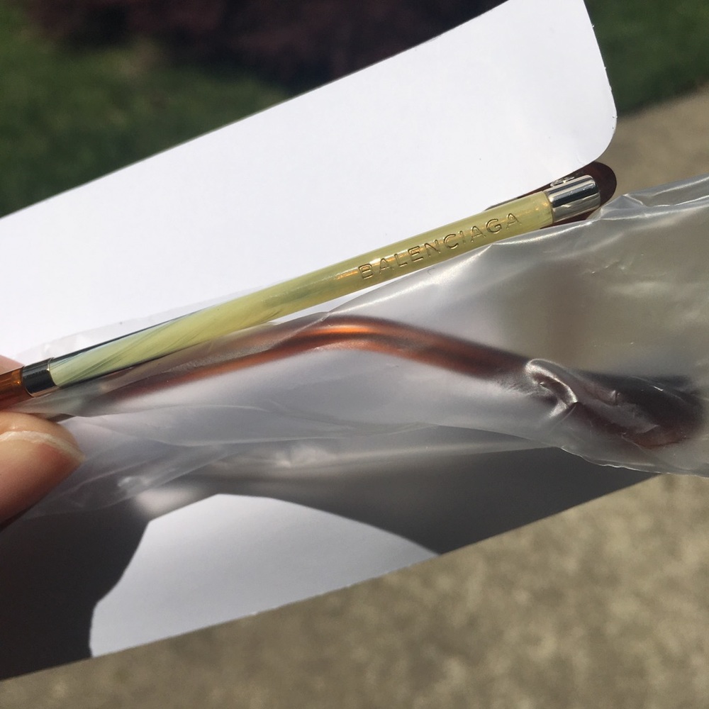 Balenciaga Round Acetate Optical Glasses - Picture 2 of 3